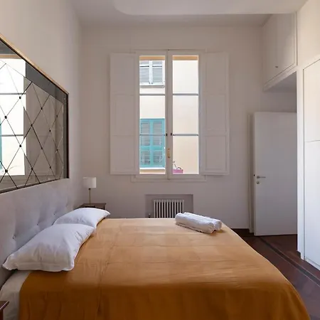 Modern Loft In The Historic Center By Bemyhost شقة بولونيا