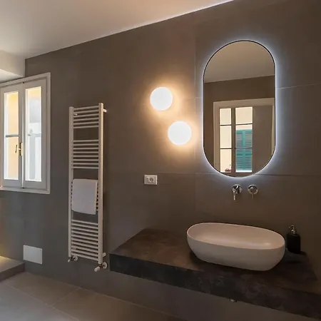 Modern Loft In The Historic Center By Bemyhost شقة بولونيا