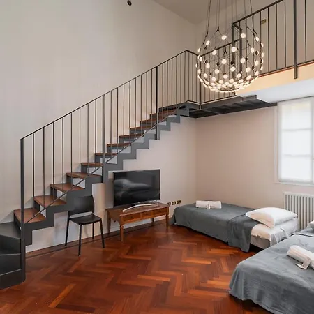 Modern Loft In The Historic Center By Bemyhost بولونيا